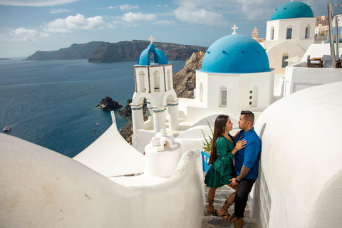 Santorini: Profesjonalna sesja zdjęciowa wioski OiaSantorini: Oia Village Premium Photo Shoot (25 zdjęć)