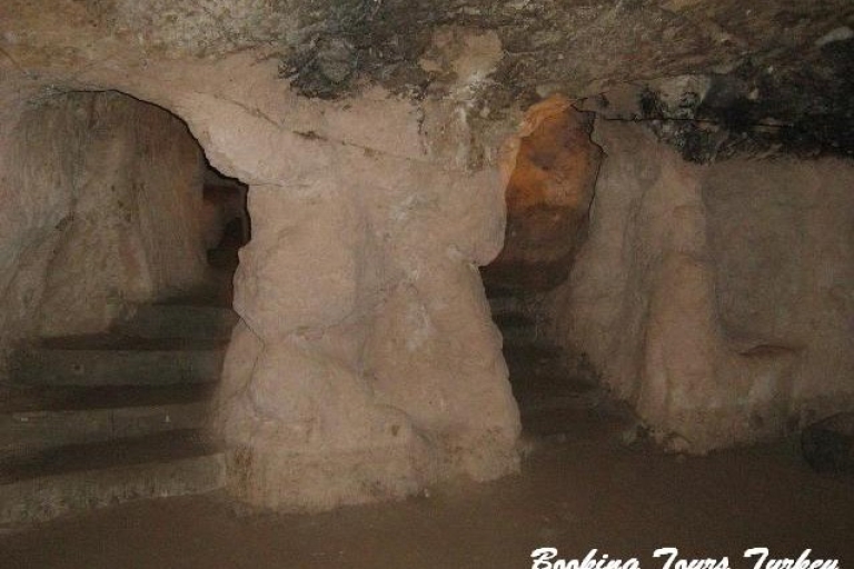 Visite guidée de la ville souterraine de Kaymaklı et de la vallée rougeOption standard