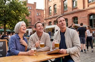 Exklusiver Rundgang durch die Geschichte des Oktoberfestes in Berlin