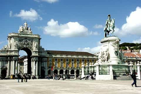 fullday private tour lisbon sintra cascais