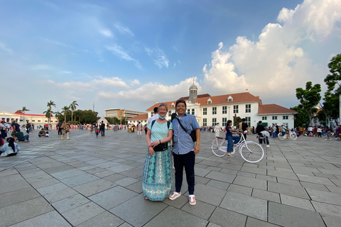 Jakarta: Private Walking Tour with a Local Jakarta: 6-Hour Private Walking Tour with a Local