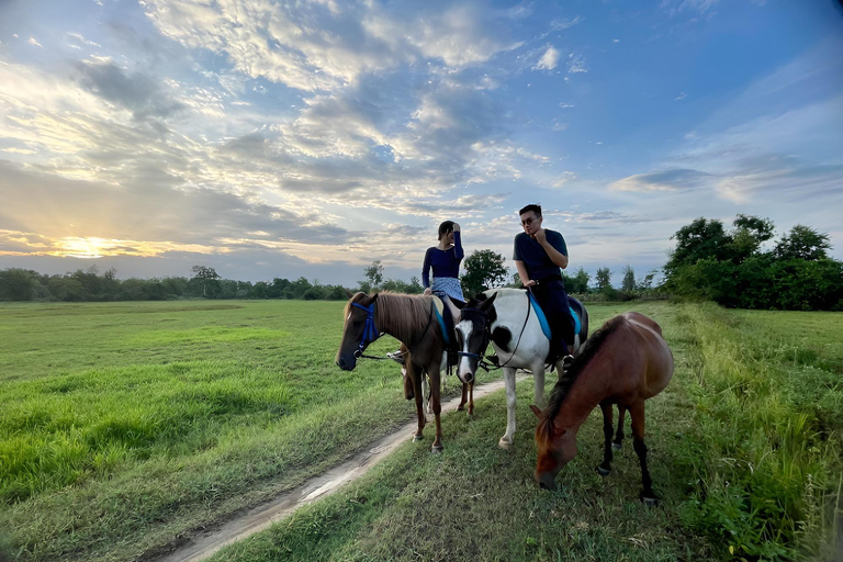 De Da Nang: Meio dia de passeio a cavalo e barco de coco - Hoi An.