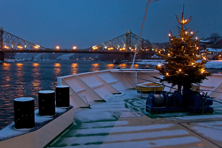 Dresden: Winterlights Evening River Cruise with Dinner