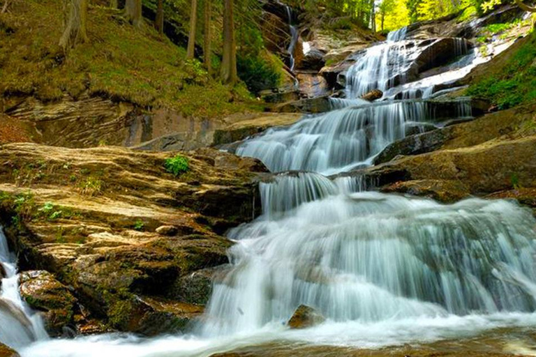 Watervallen Tour vanuit Sarajevo: Wandeling en Bosnische Lunch