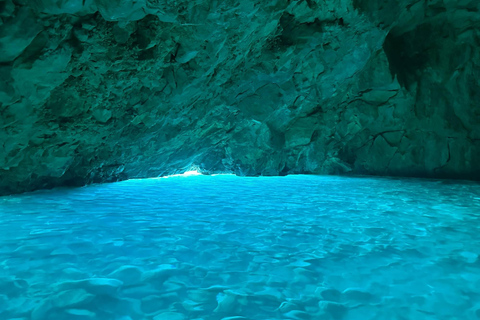Durrës: Sazan Island, Blue Cave and Grama Bay Speedboat Tour