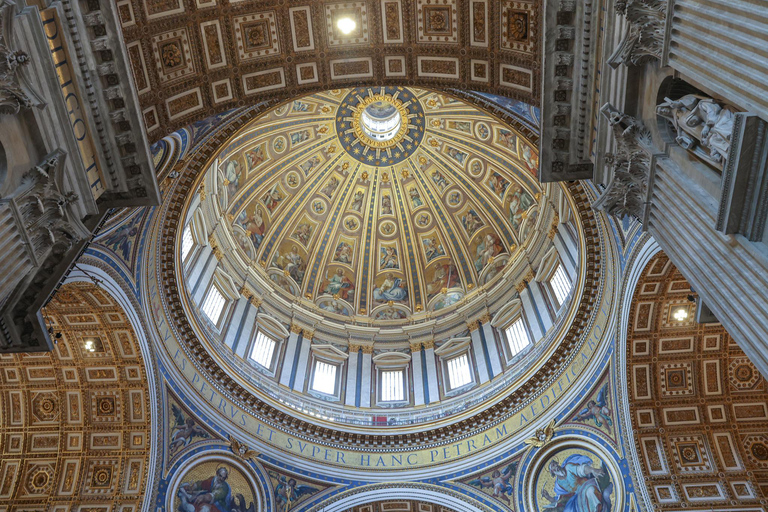 Rome: St. Peter’s Basilica & Underground Tombs Tour Group Tour in French