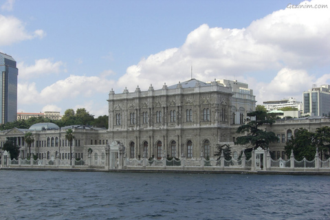 Istanbul: Dolmabahçe Palace and Uskudar Guided Tour Half day Afternoon