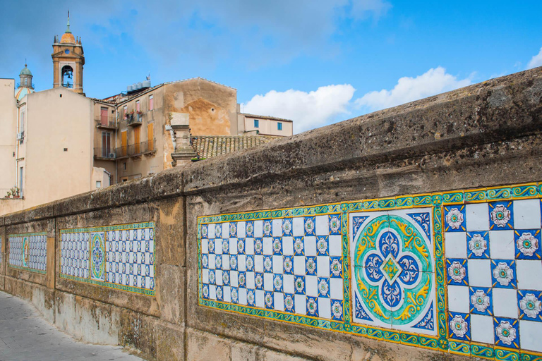 Ceramica di Caltagirone Trekking urbanoTrekking urbano fino a 8 persone