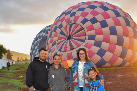 Teotihuacán Sunrise Balloon Ride Basic