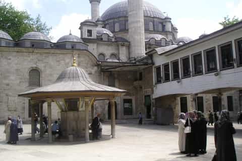 Istanbul: Eyup – The Ottoman District Walking Tour