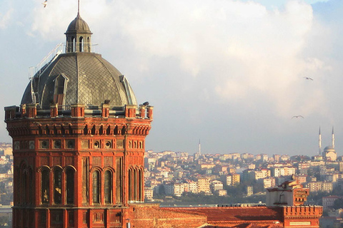 Istanbul: 3-stündiger Spaziergang durch das Viertel FenerIstanbul: Stadtrundgang durchs griechisch-orthodoxe Fener