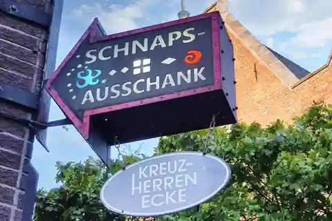 Düsseldorf: Old Town Pub Crawl Self-Guided Tour