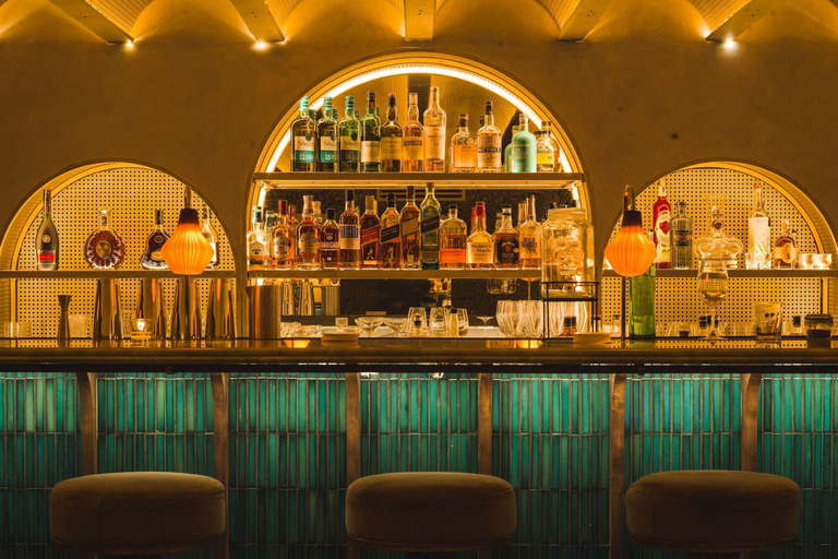 Buenos Aires: Speakeasy & Mixology Bar Tour with Cocktails