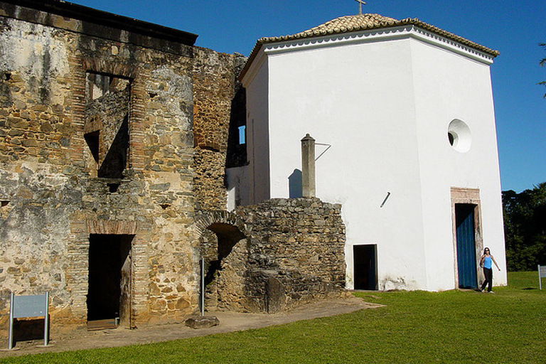 Praia Do Forte and Sea Turtle Nesting Grounds Spanish