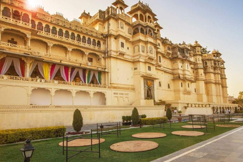 Udaipur Local City Sightseeing Private Guided Tour