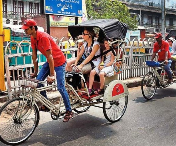 Visit Old Delhi 3-Hour Private Tuk-Tuk/Rickshaw Ride Tour in Delhi