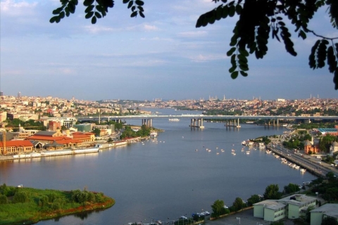 Bosporus: Bootsfahrt & 2-Kontinente-Tour mit Mittagessen
