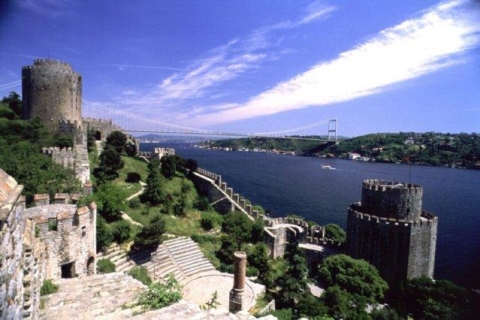 Bosporus: Bootsfahrt & 2-Kontinente-Tour mit Mittagessen