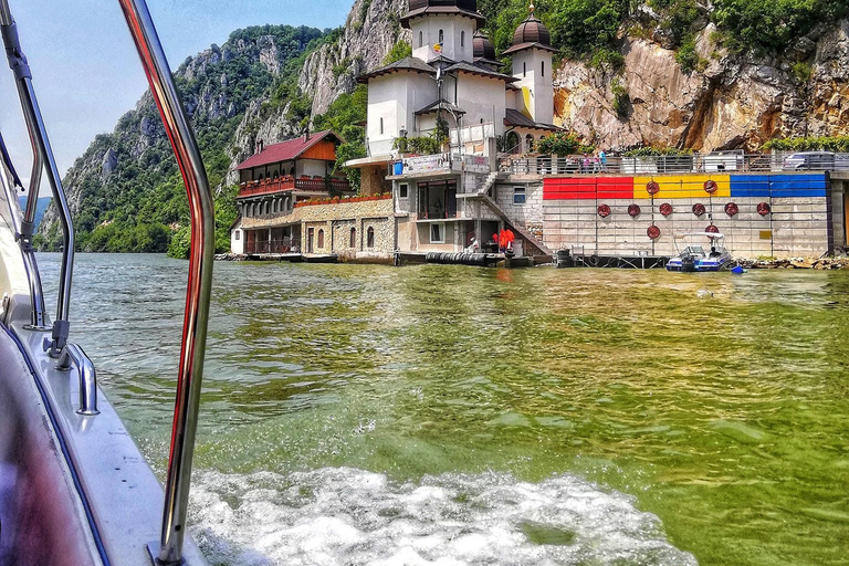 Eselnita: Boat Cruise on the Danube River