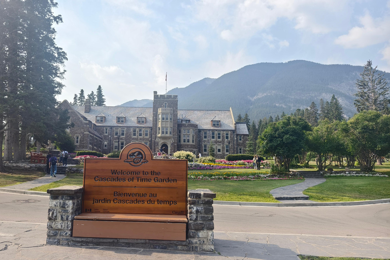 From Calgary: Banff Private Tour with Transport and Pickup