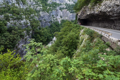 Kotor: Dagsutflykt och båtresa till Skadarsjön och BiogradFrom Herceg Novi