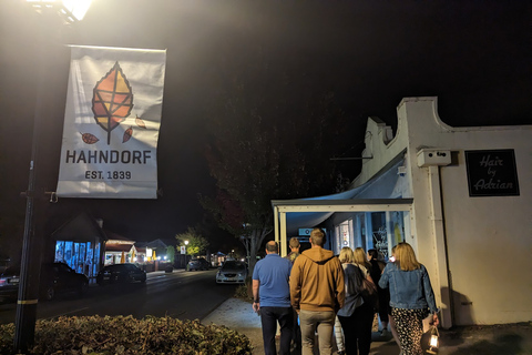 Excursión a pie por Hahndorf After Dark con comida incluida