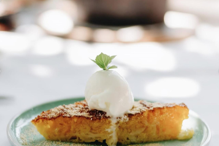 Lalez Wine Tasting, Wine Tour, Kayak & Full Lunch Experience German speaking private group