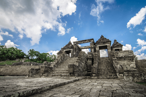 Excursão de 1 dia ao nascer do sol do vulcão Merapi, Borobudur e Ratu Boko