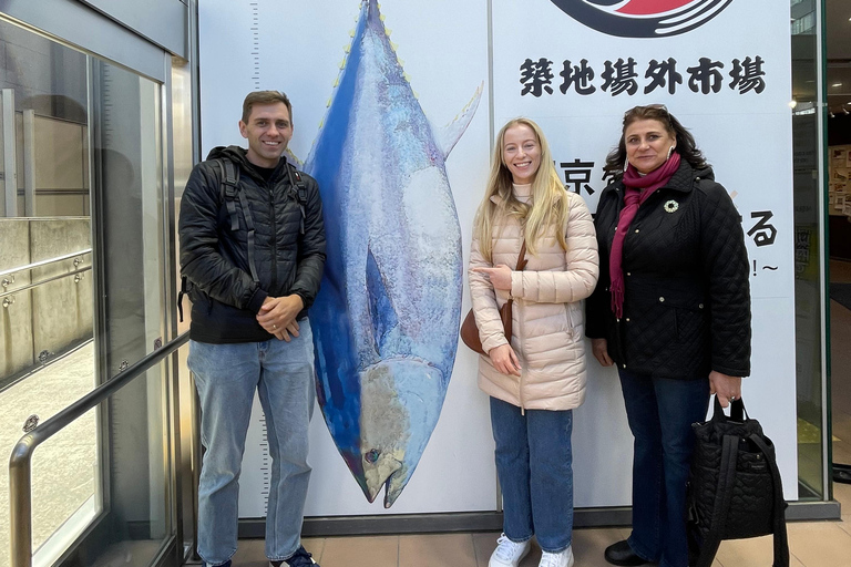 جولة سيرًا على الأقدام في سوق تسوكيجي للأسماك القديم