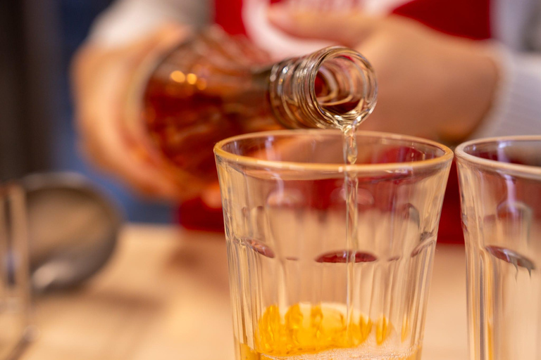 Osaka : Cours de cuisine et dégustation de saké avec visite du marché local