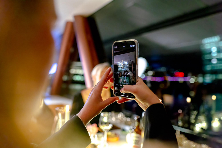 Oslo: New Years Eve Fireworks Cruise with Glass of Bubbly