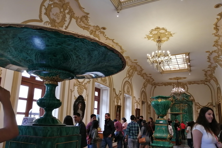 Mexico : visite exclusive du château de Chapultepec après la fermetureVisite guidée exclusive en espagnol