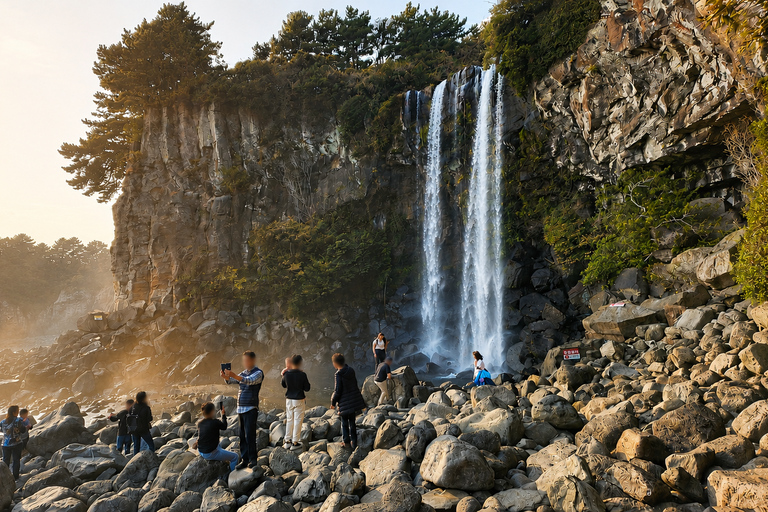 Jeju: Full-Island Top Highlights Day Tour with UNESCO Sites