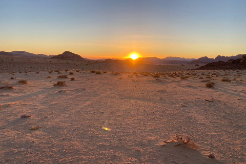 Wadi Rum Full-Day Jeep Tour: Lunch, Sunset & Hidden Gems