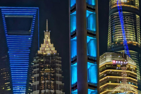 Maak foto&#039;s met de beroemde skyline van Shanghai