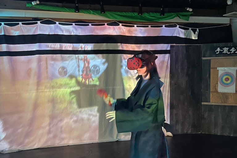 Osaka: Ninja Experience with VR Game and Costume