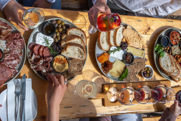 Melbourne: Wycieczka po gorących źródłach i winiarniach Półwyspu Mornington