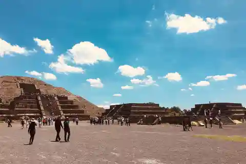 CDMX: Tour Privado a Teotihuacán con Acceso Temprano o por la Tarde