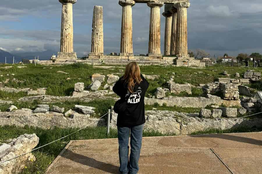 Athen: Tour ins antike Korinth mit Ticket, Strandstopp & Abholung. Foto: GetYourGuide Athen: Tour ins antike Korinth mit Ticket, Strandstopp & Abholung. Foto: GetYourGuide
