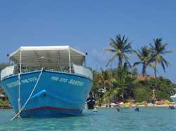 St Maarten: Round the Island Cruise on the Santino