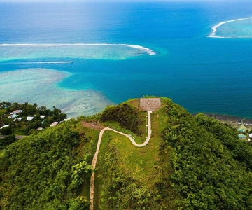 Moorea Cruise Ships: 4x4, Belvedere,Magic Mountain pineaple