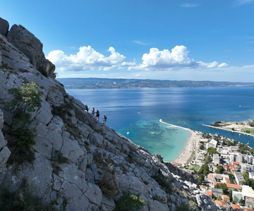 Aventura de 3 horas de Via-Ferrata na Fortaleza Fortica