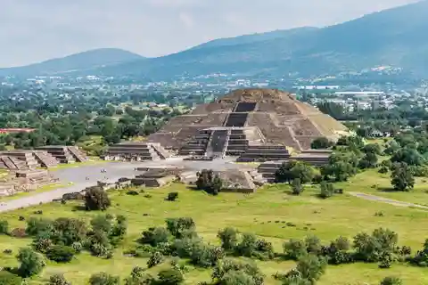 Visite de Teotihuacán depuis Mexico : Pyramides et secrets de la ville