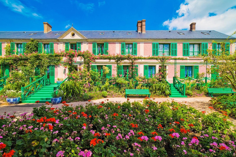 Paris: Van Gogh & Monet (Giverny) Tour with Montmartre Walk