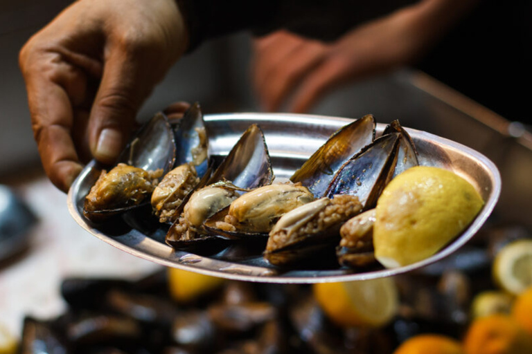 İzmir: City Walking Tour with the Old Bazaar