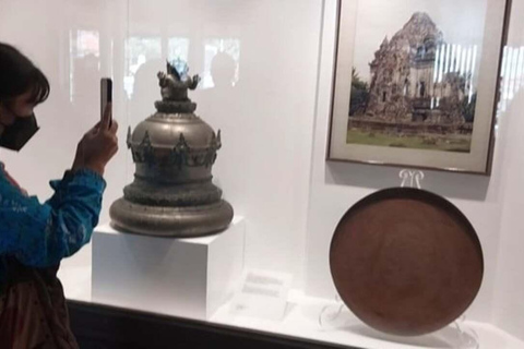 Yogyakarta: Sonobudoyo Museum After lunch Tour with Cinema