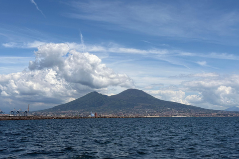 Naples: Panoramic Gulf Boat Tour with Local Guide