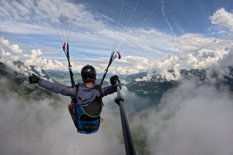 Spiez: Paragliding Flight from Mount Niesen Spiez: Paragliding Flight from the Niesen