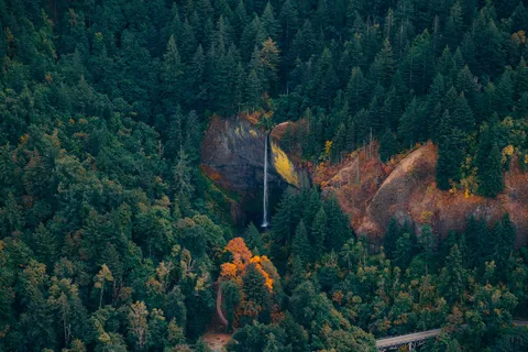Portland: Multnomah Falls Scenic Flight Tour