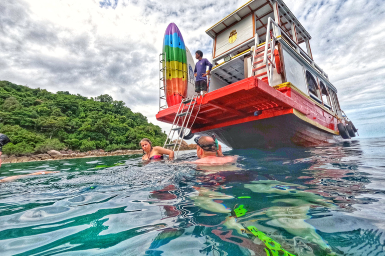 Ko Tao: Vintage Boat-Small Group Snorkeling Day Trip w/Meals